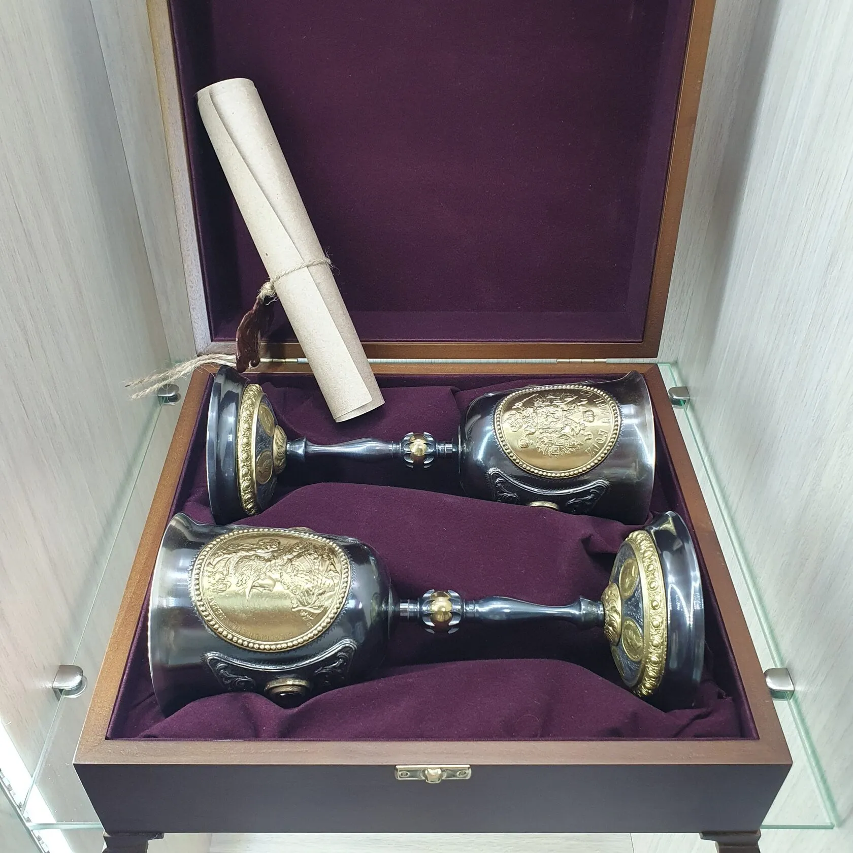 Набор бокалов «Царский» золото